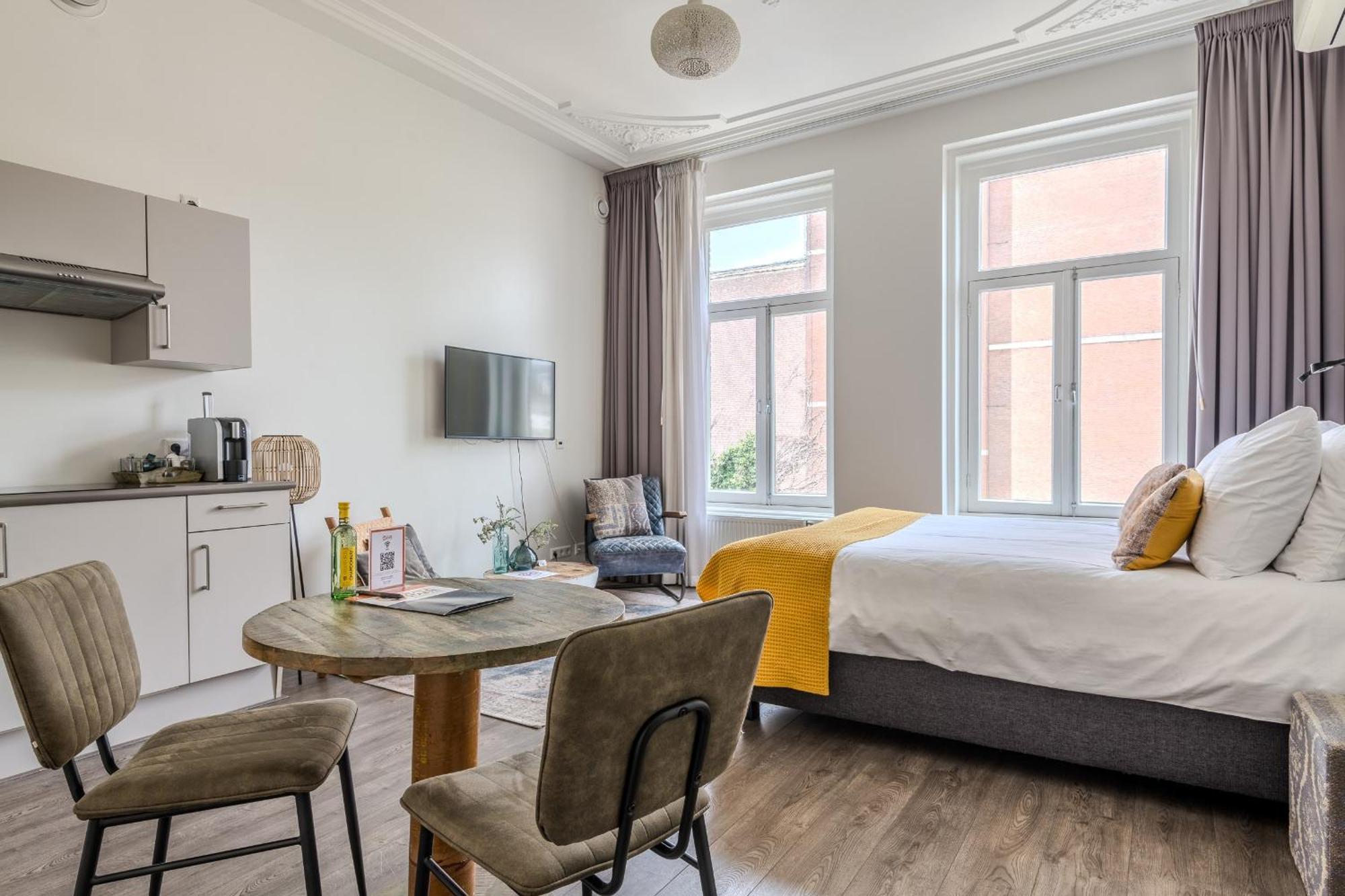 Hotel Oranjestaete Неймеген Экстерьер фото