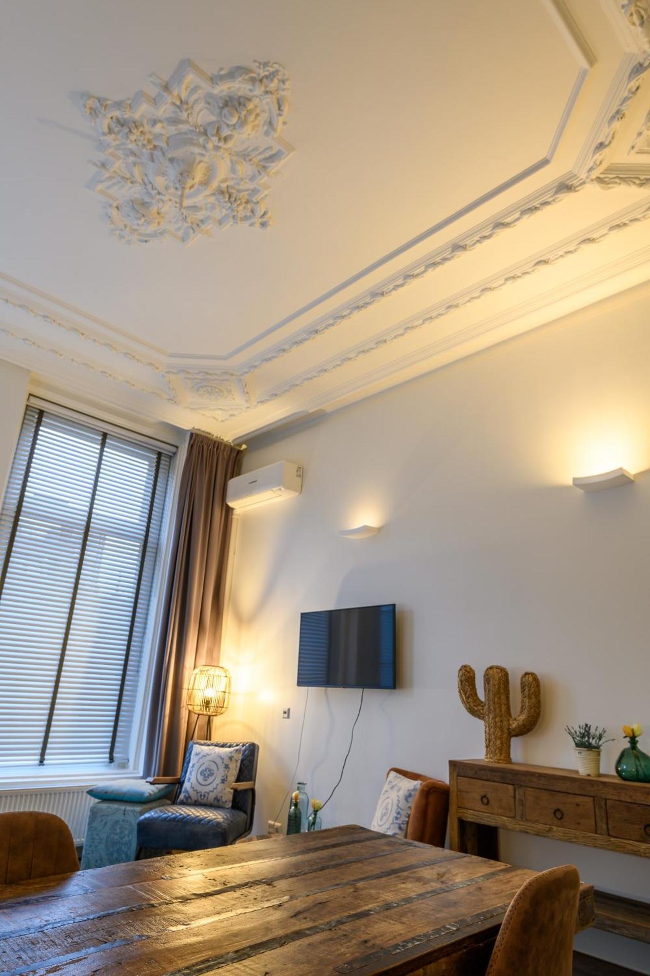Hotel Oranjestaete Неймеген Экстерьер фото